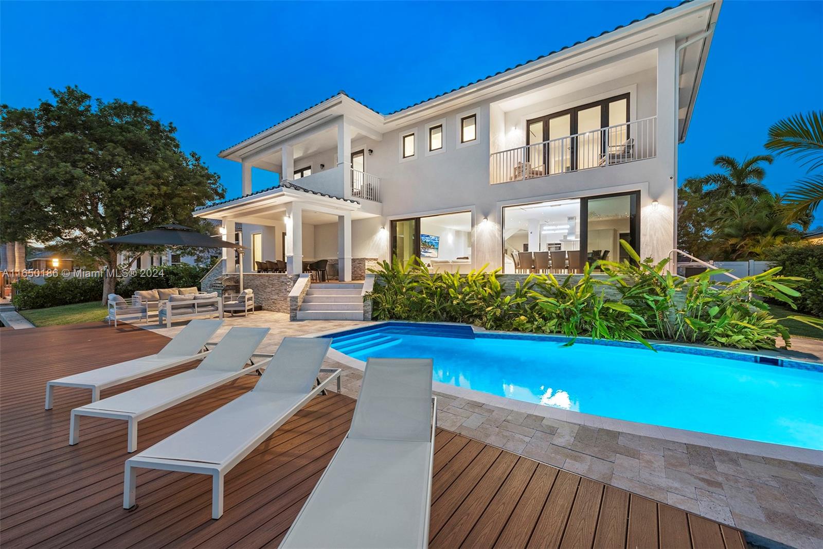 HOLLYWOOD GOLF ESTATES SE - Residential