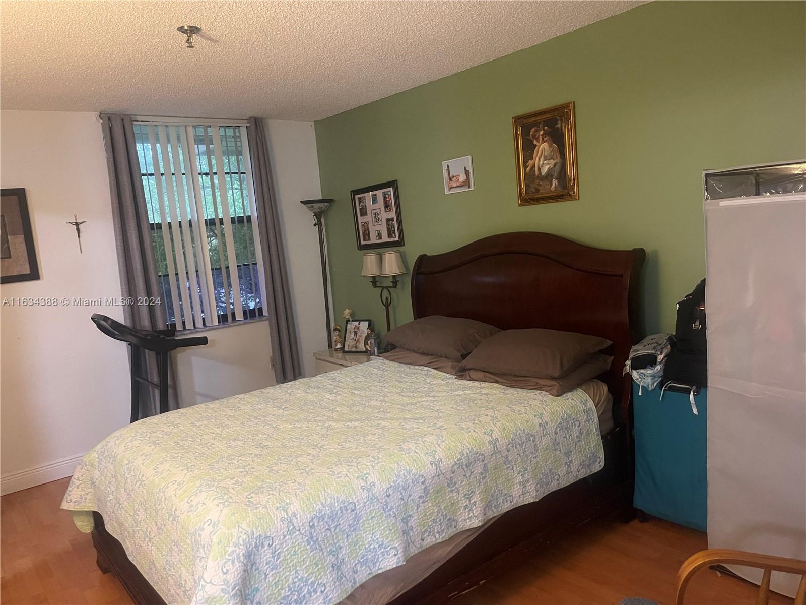 COCO WOOD CONDO - Residential