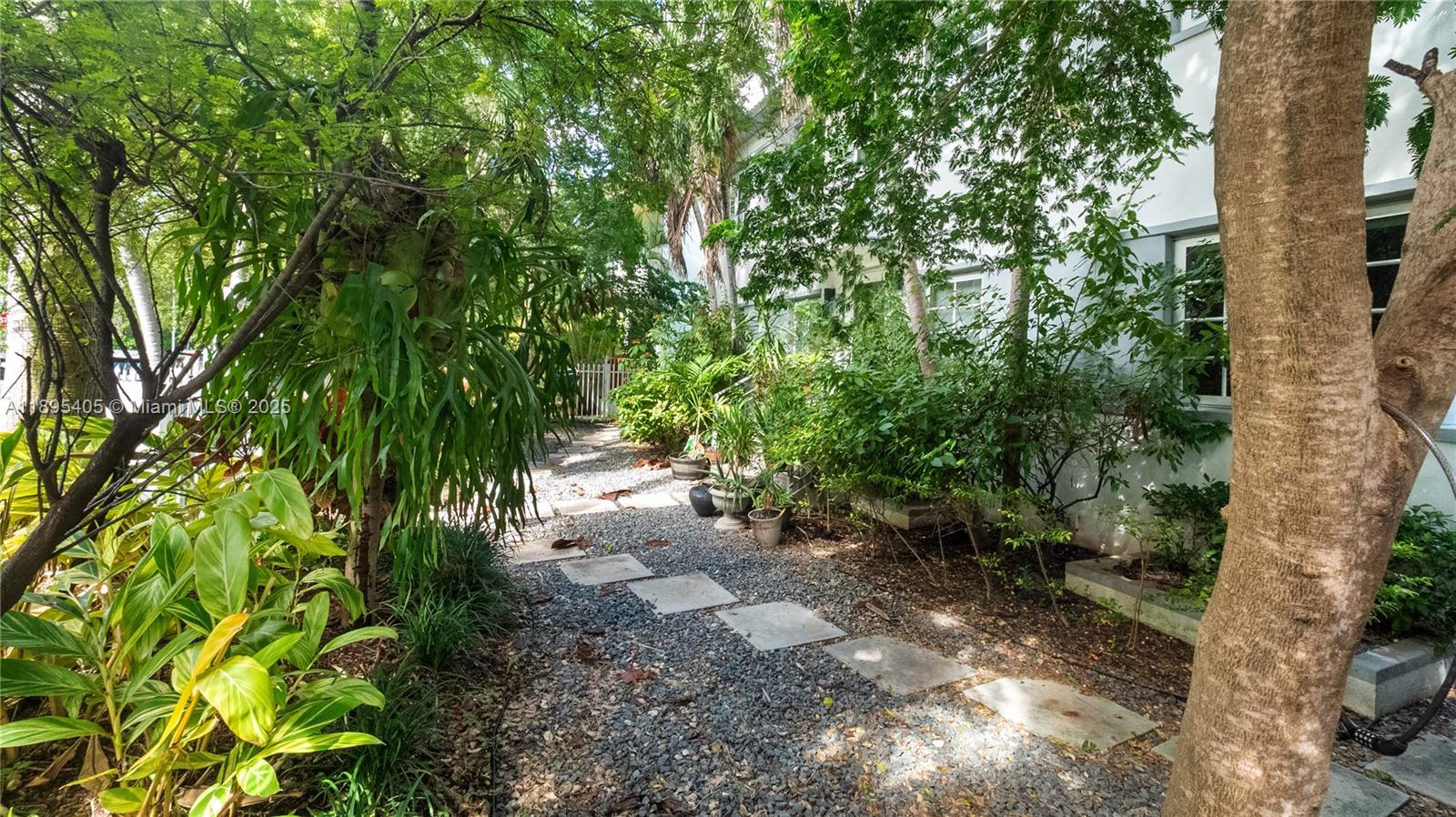 645 MICHIGAN AVE CONDO - Residential