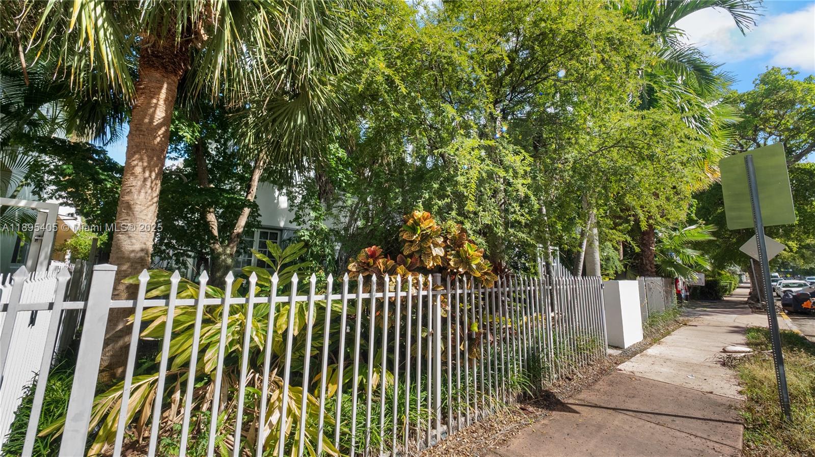 645 MICHIGAN AVE CONDO - Residential