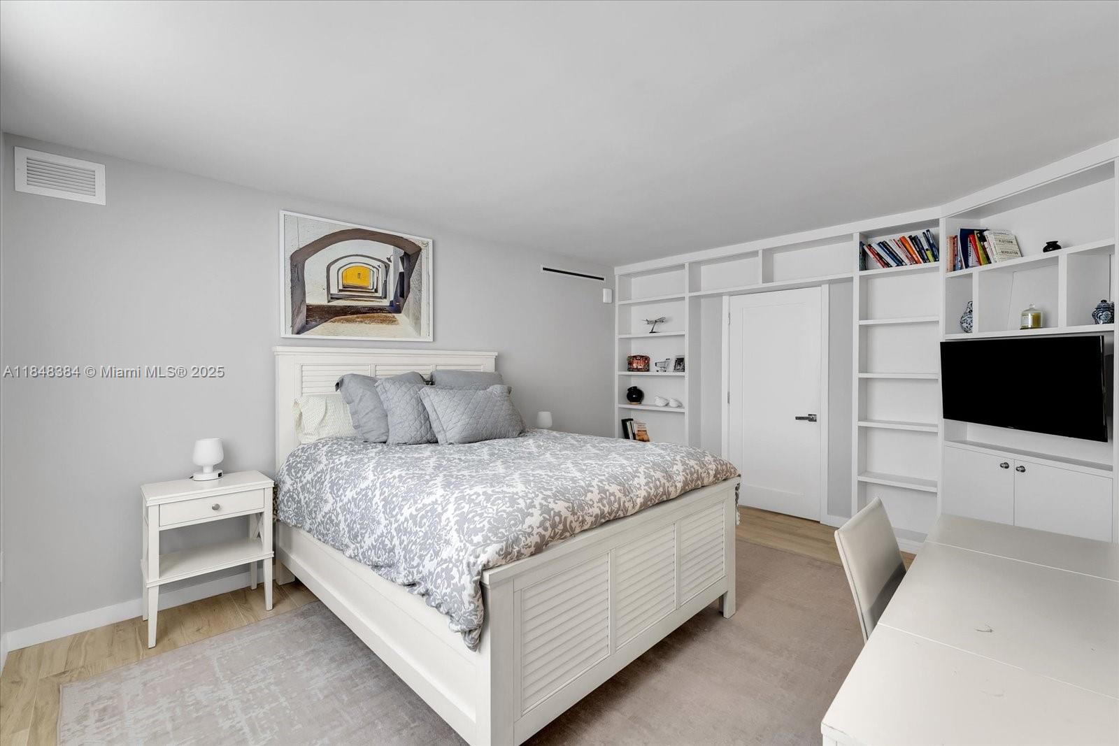MAR-AZUL CONDO - Residential Lease