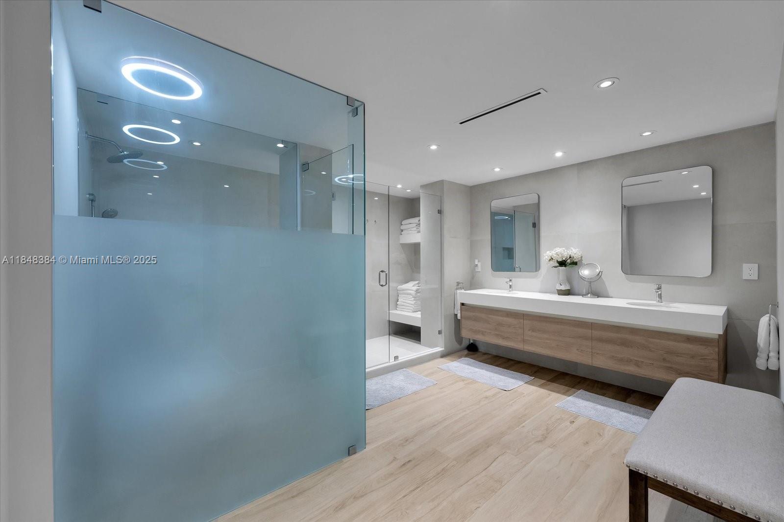 MAR-AZUL CONDO - Residential Lease