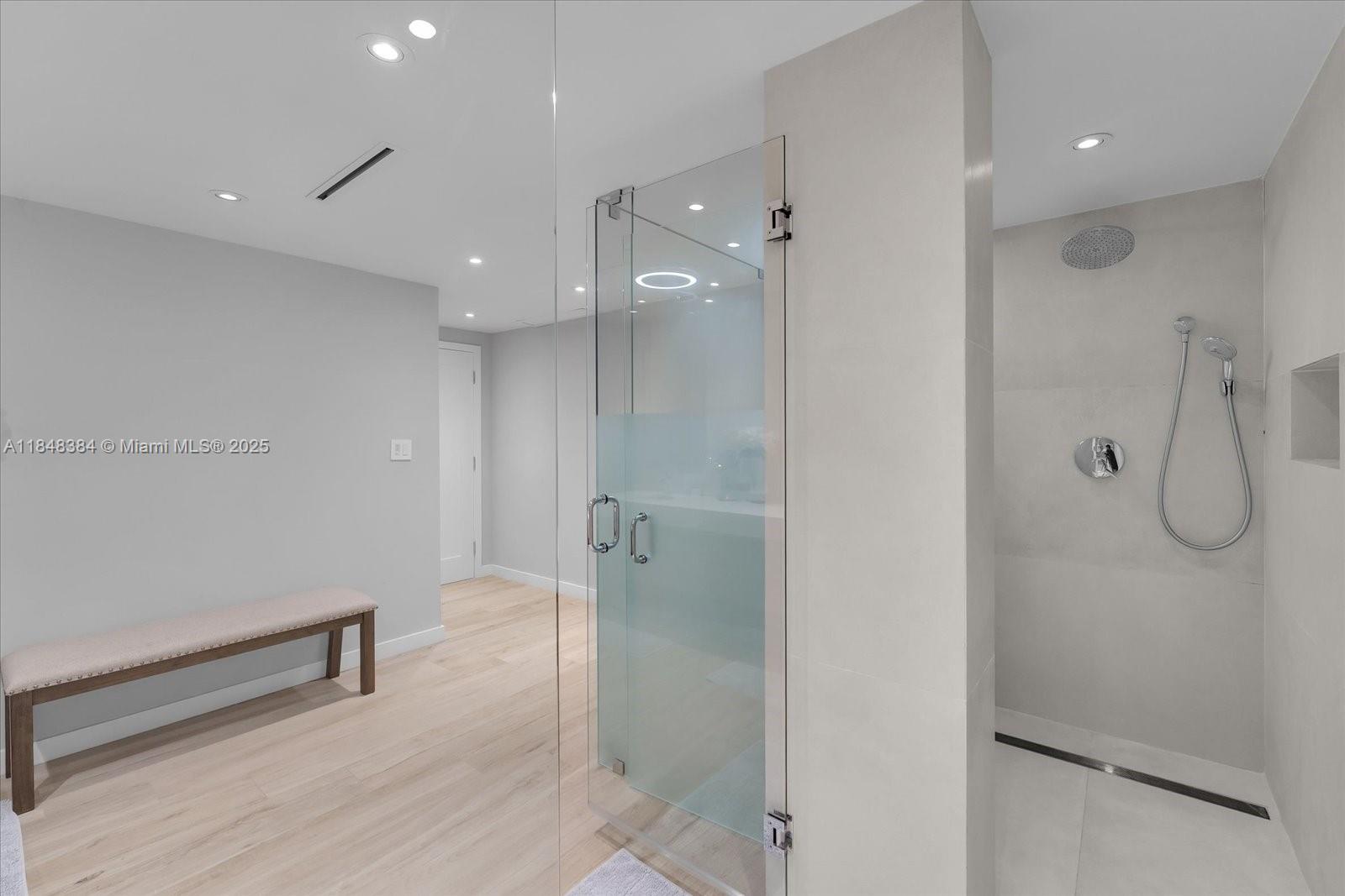 MAR-AZUL CONDO - Residential Lease