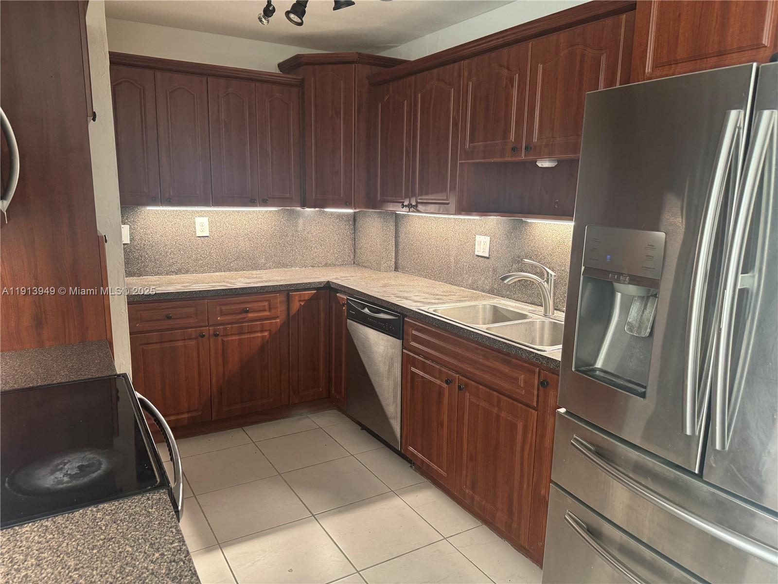 MARY HOMES SUB SEC C - Residential Lease