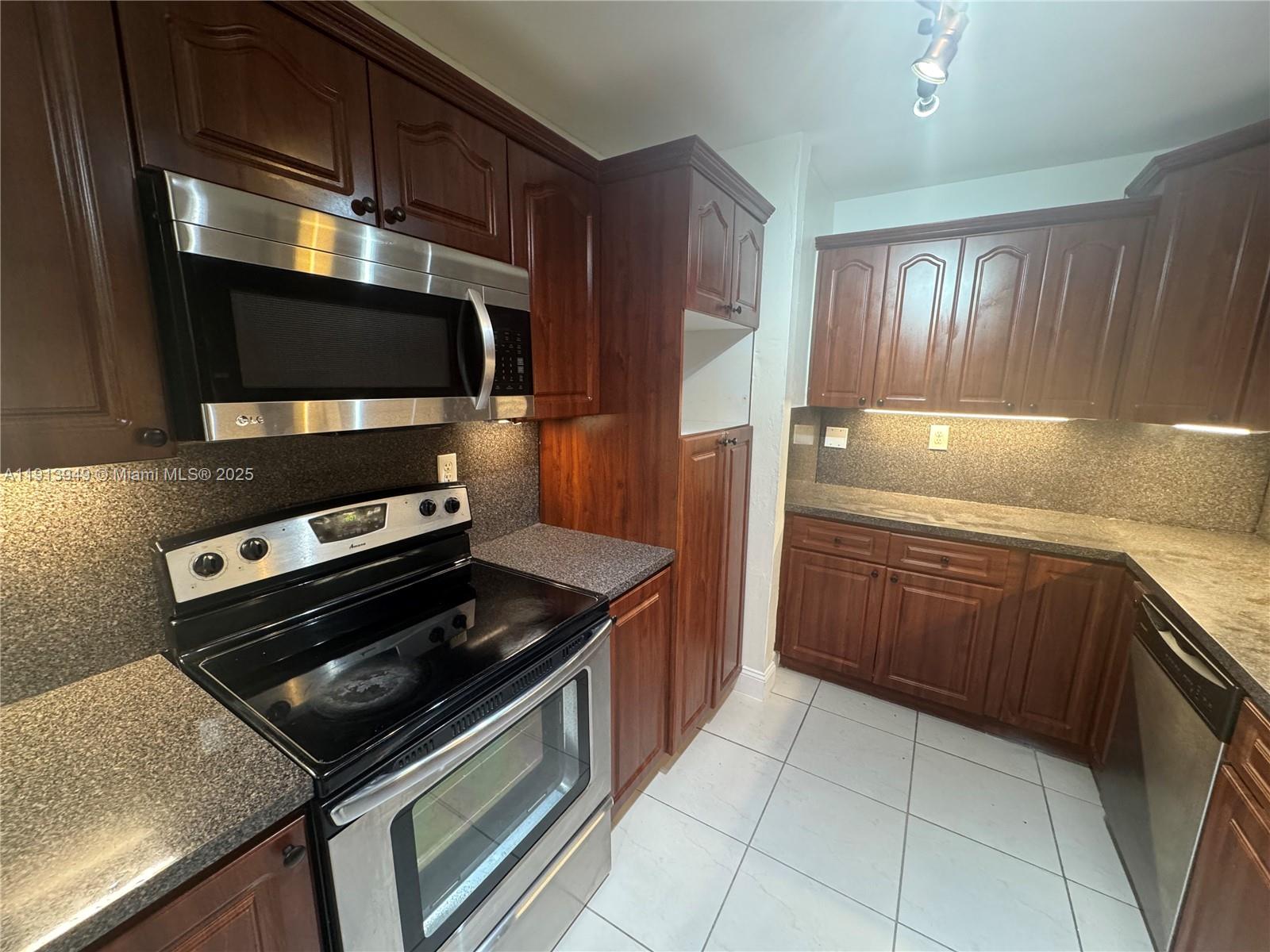 MARY HOMES SUB SEC C - Residential Lease