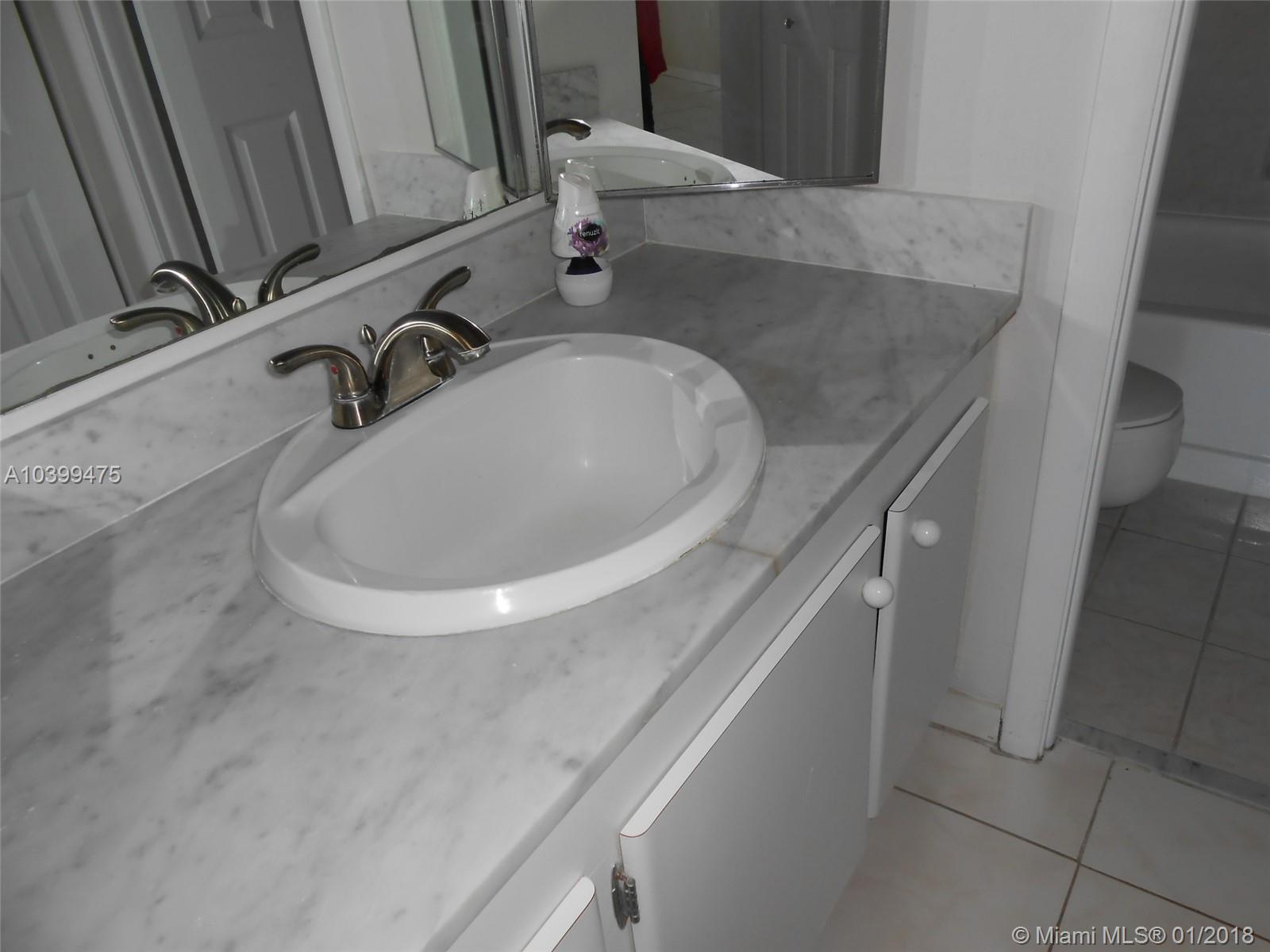 WILSHIRE CONDO - Residential