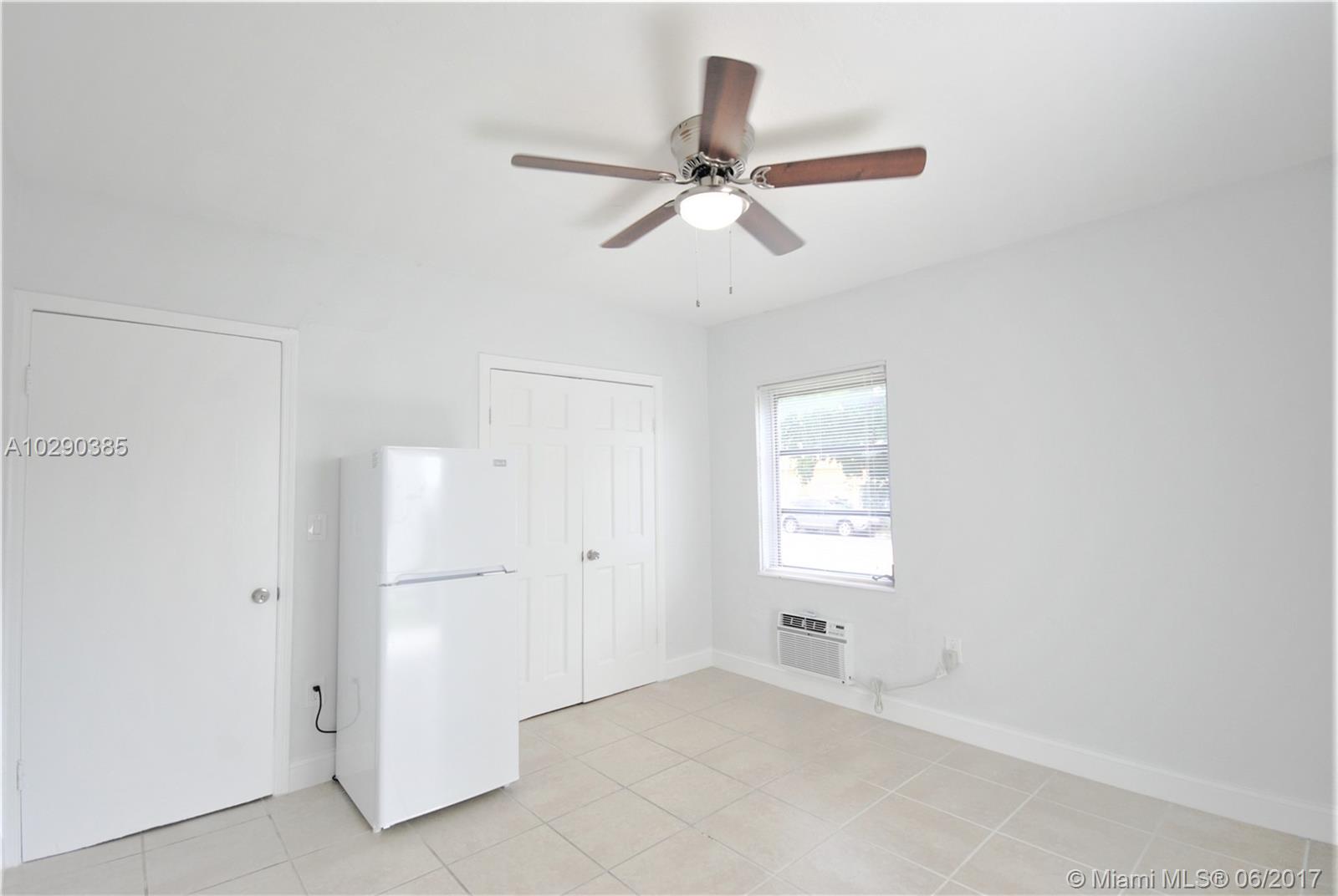 7 53 42 - Residential Lease