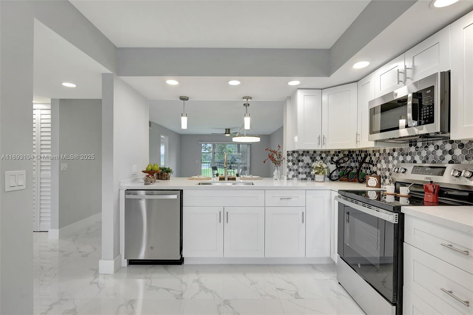 BUCKINGHAM EAST AT CENTUR - Residential