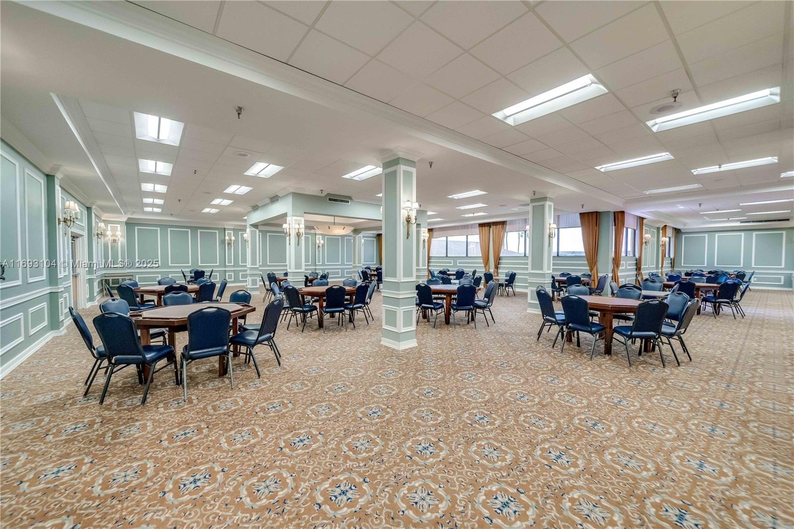 BUCKINGHAM EAST AT CENTUR - Residential
