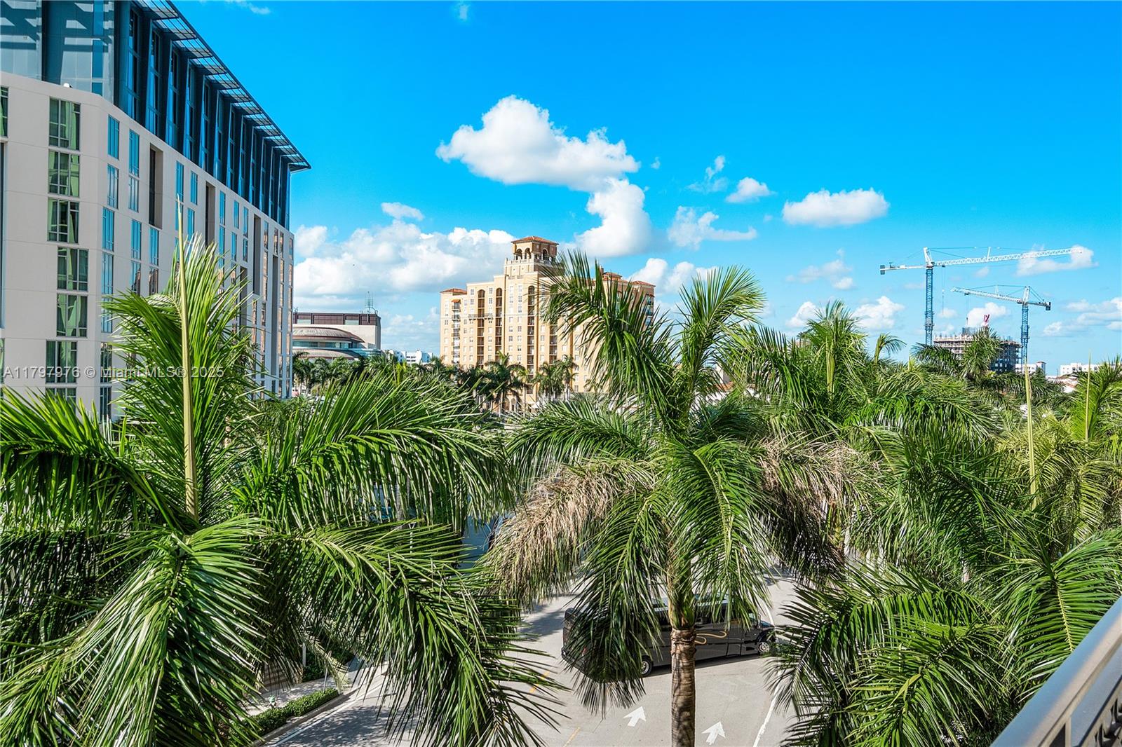 CITYPLACE SOUTH TOWER CON - Residential