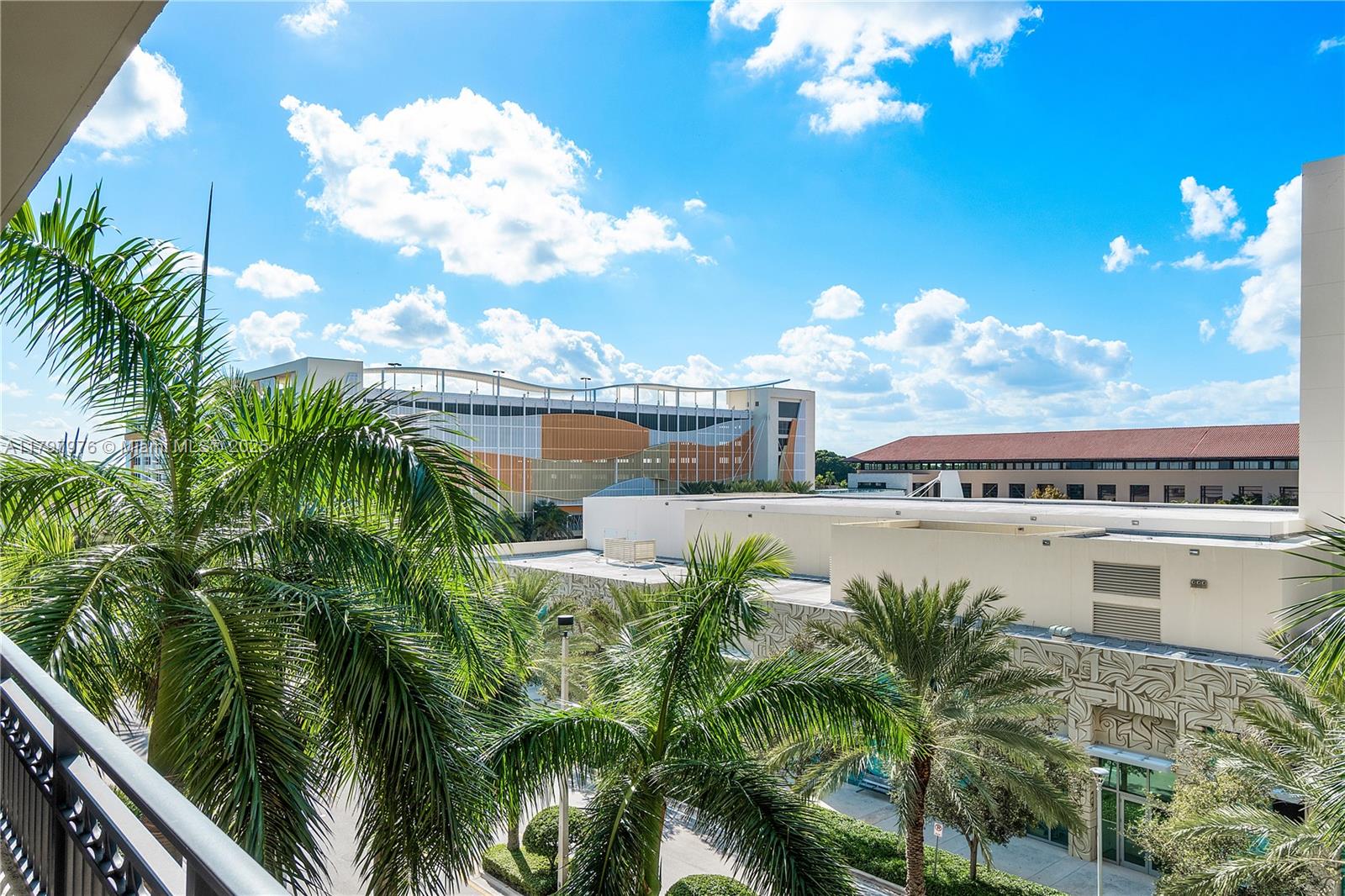 CITYPLACE SOUTH TOWER CON - Residential