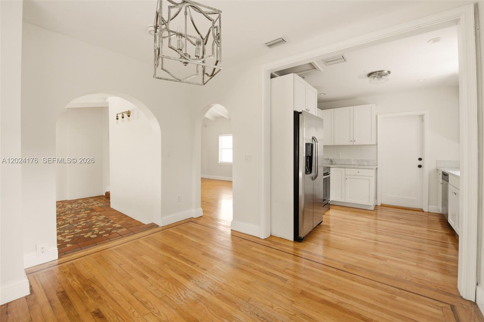 MIAMI SHORES SEC 1 AMD - Residential Lease
