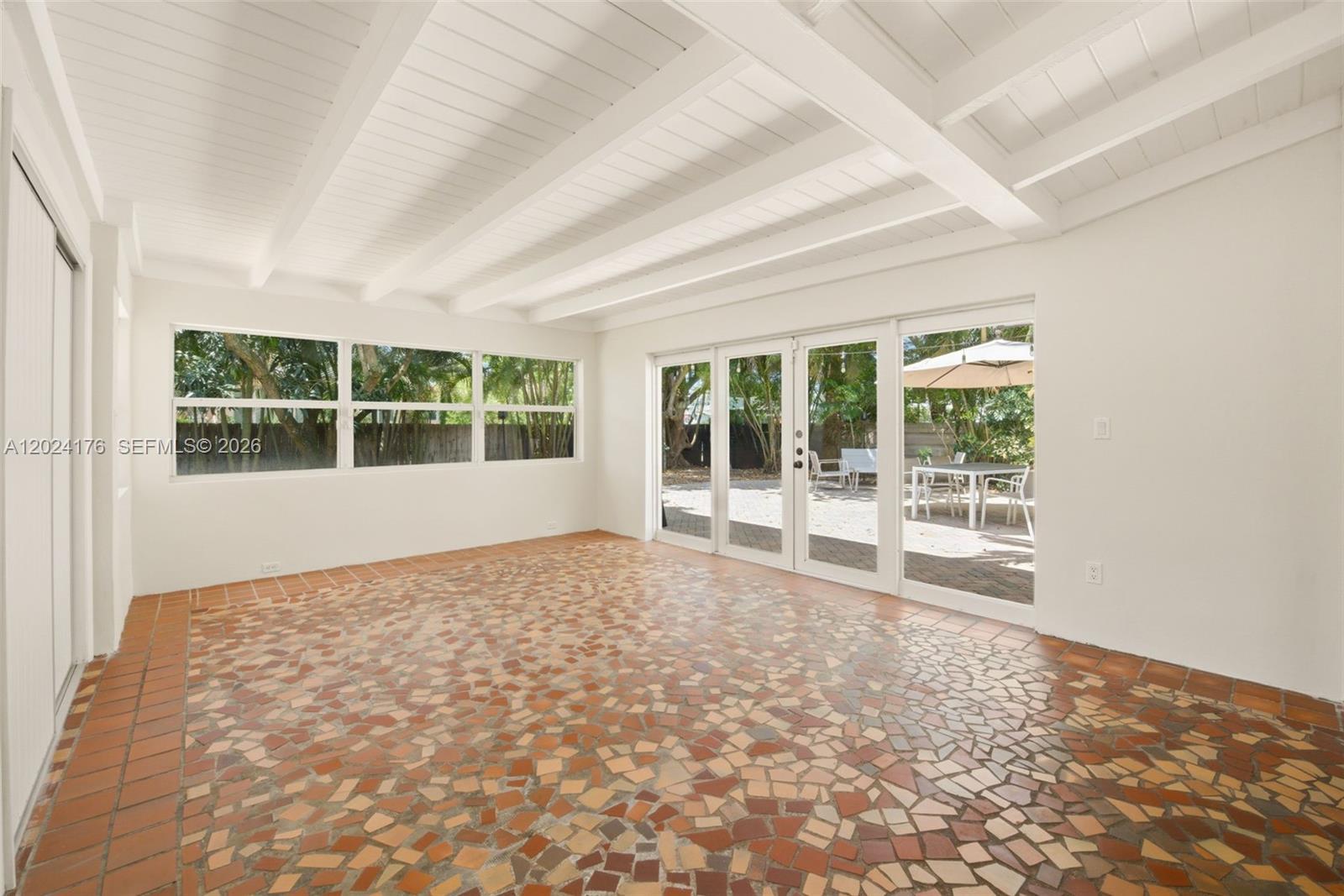 MIAMI SHORES SEC 1 AMD - Residential Lease