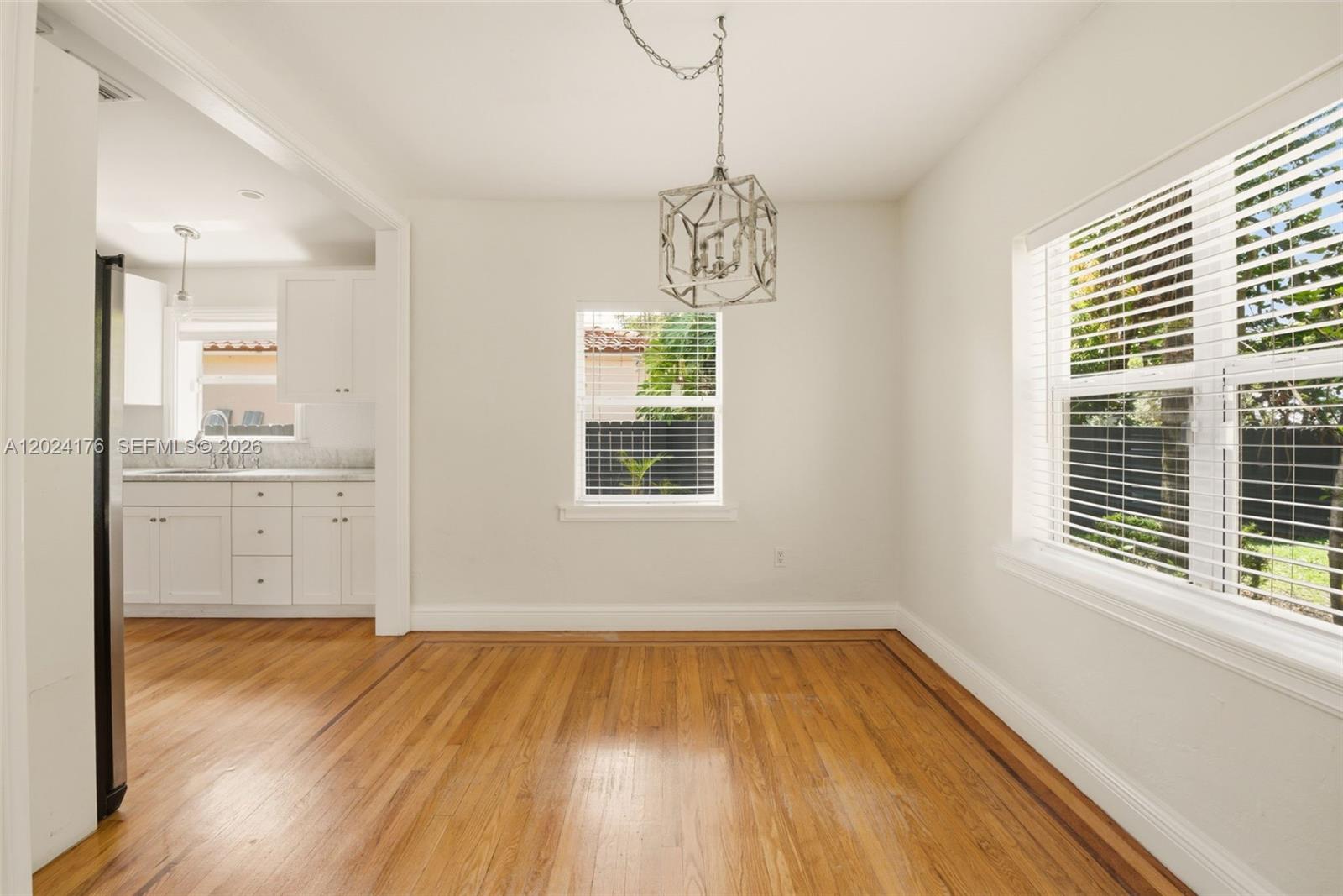 MIAMI SHORES SEC 1 AMD - Residential Lease