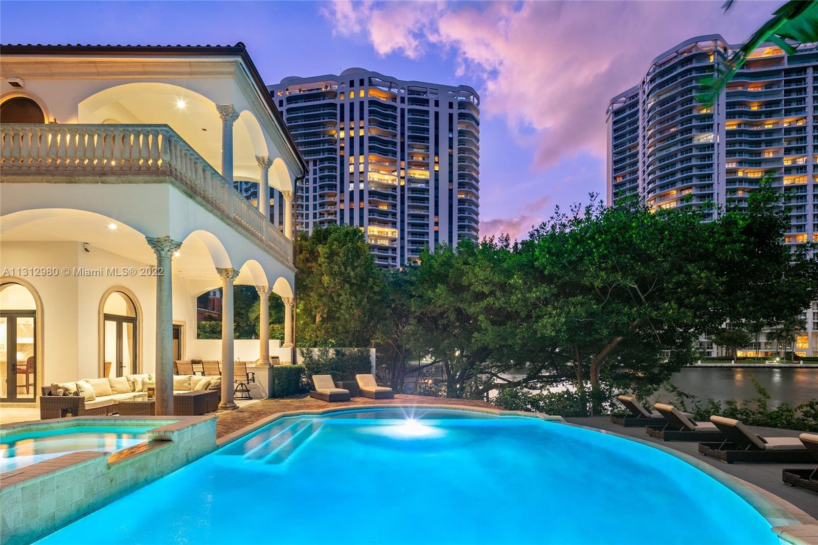 ISLAND ESTATES - Residential