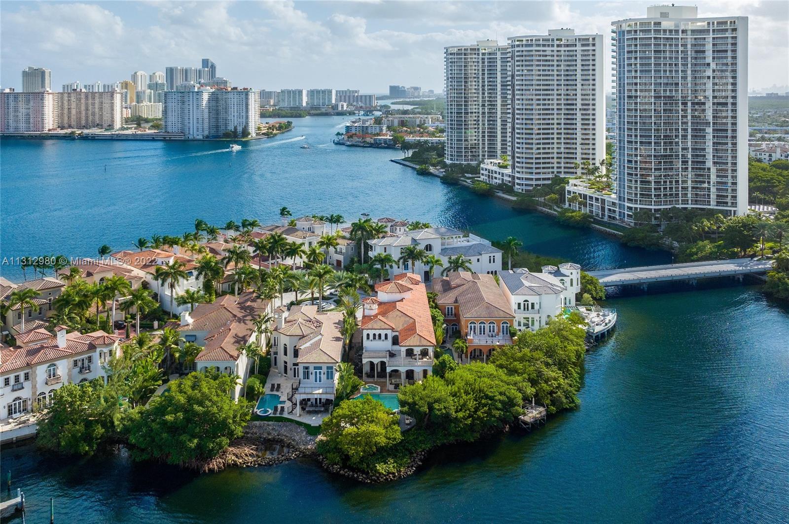 ISLAND ESTATES - Residential