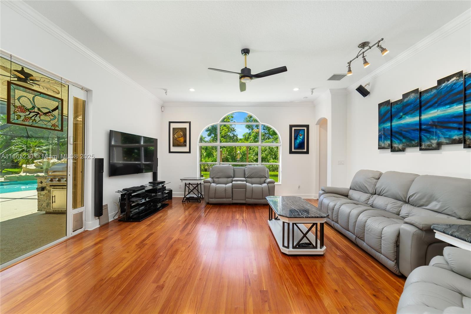 ACREAGE & UNREC - Residential