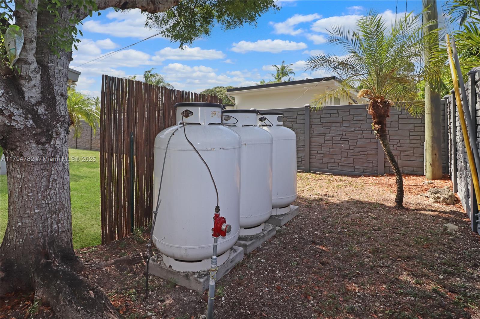 CAMBRIA HEIGHTS - Residential