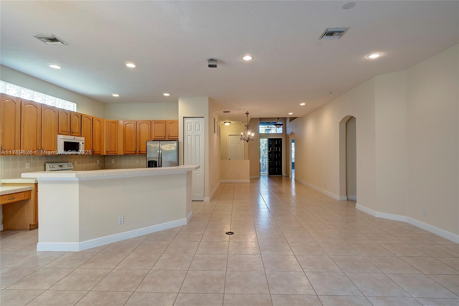 ADDISON TRACE - Residential Lease