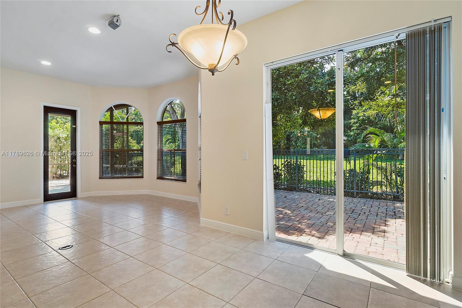 ADDISON TRACE - Residential Lease