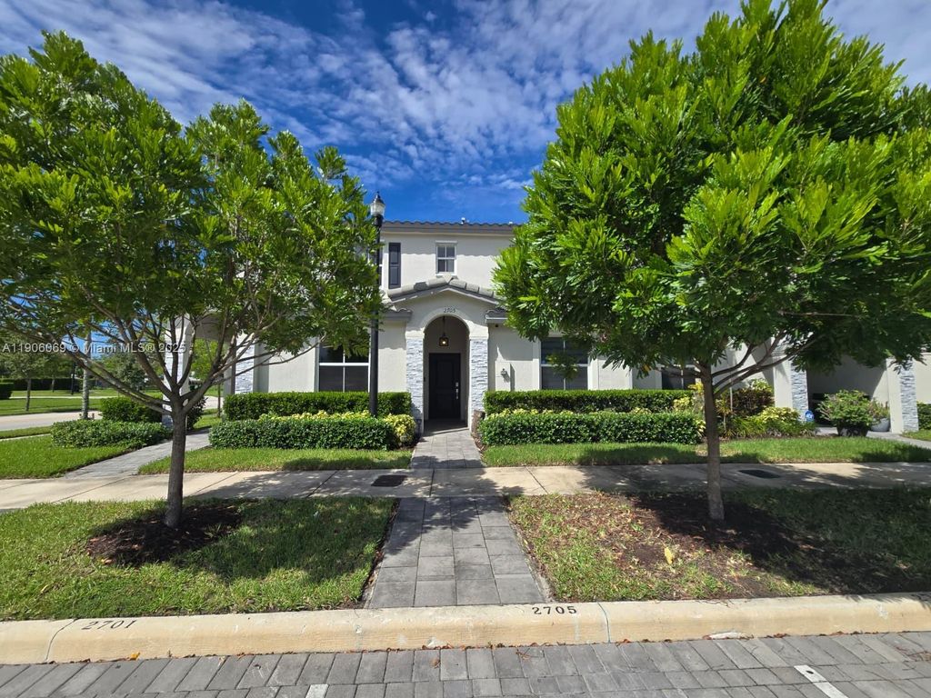 Photo of 2705 SE 15th St, Homestead, FL 33035 (MLS # A11906069)