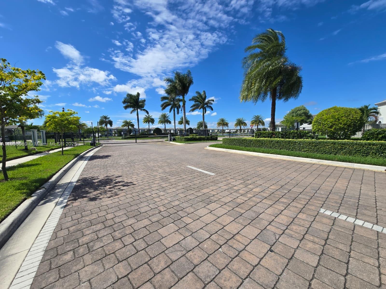 KEYS GATE RESIDENTIAL - Residential Lease