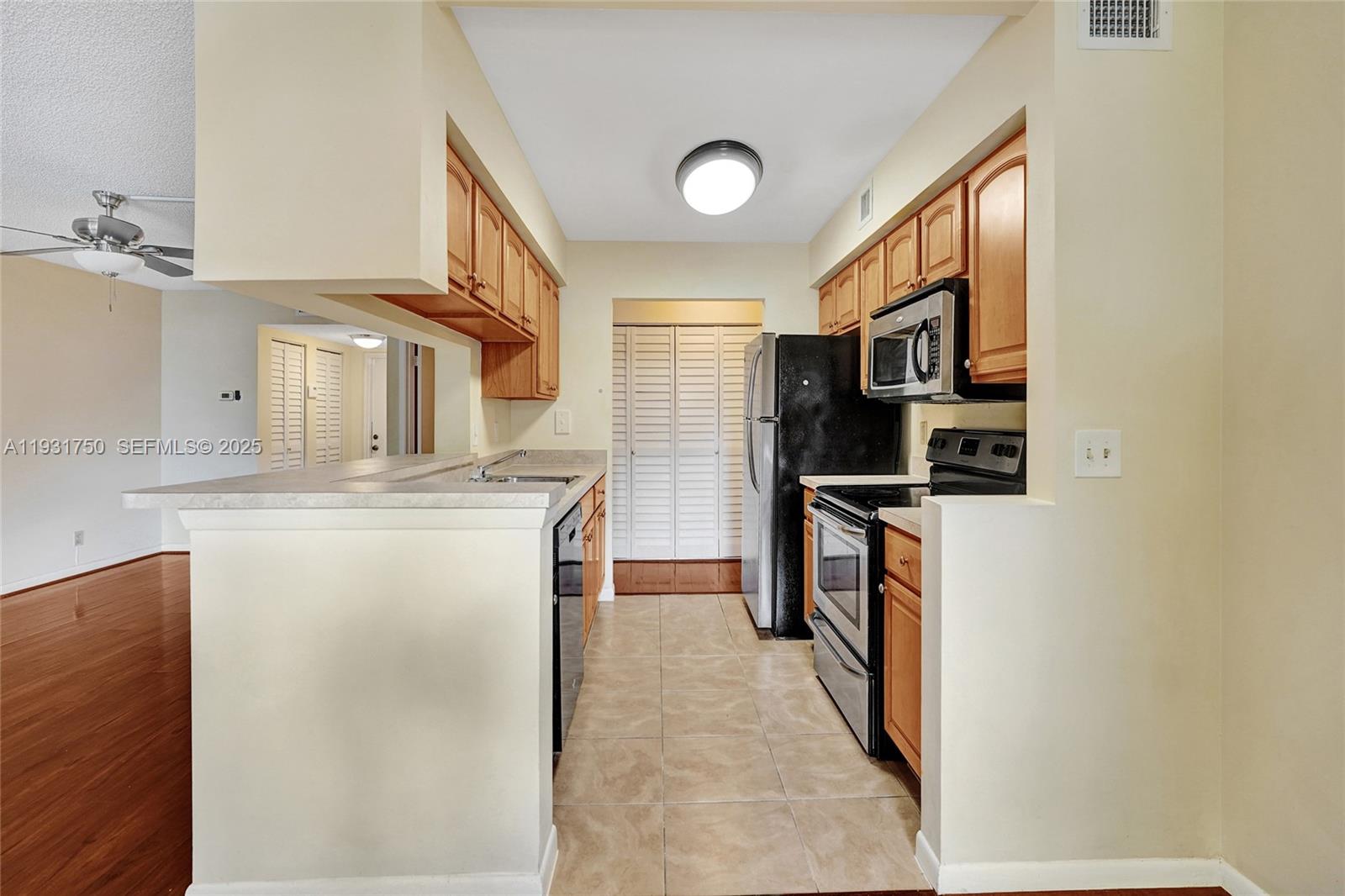 CITATION WAY CONDO - Residential Lease