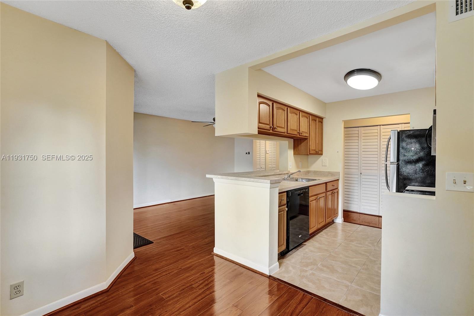 CITATION WAY CONDO - Residential Lease