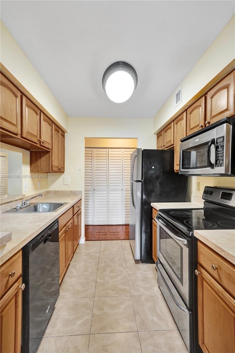 CITATION WAY CONDO - Residential Lease