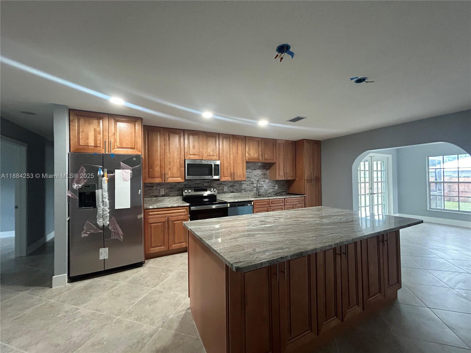 LAKEWOOD PARK UNIT 11 - Residential Lease