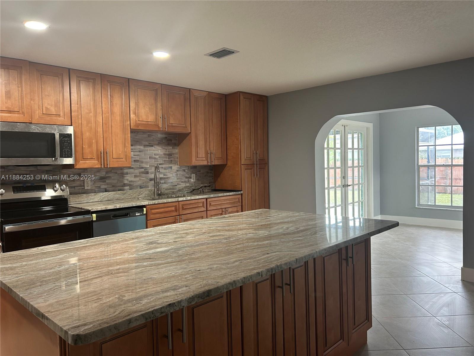 LAKEWOOD PARK UNIT 11 - Residential Lease