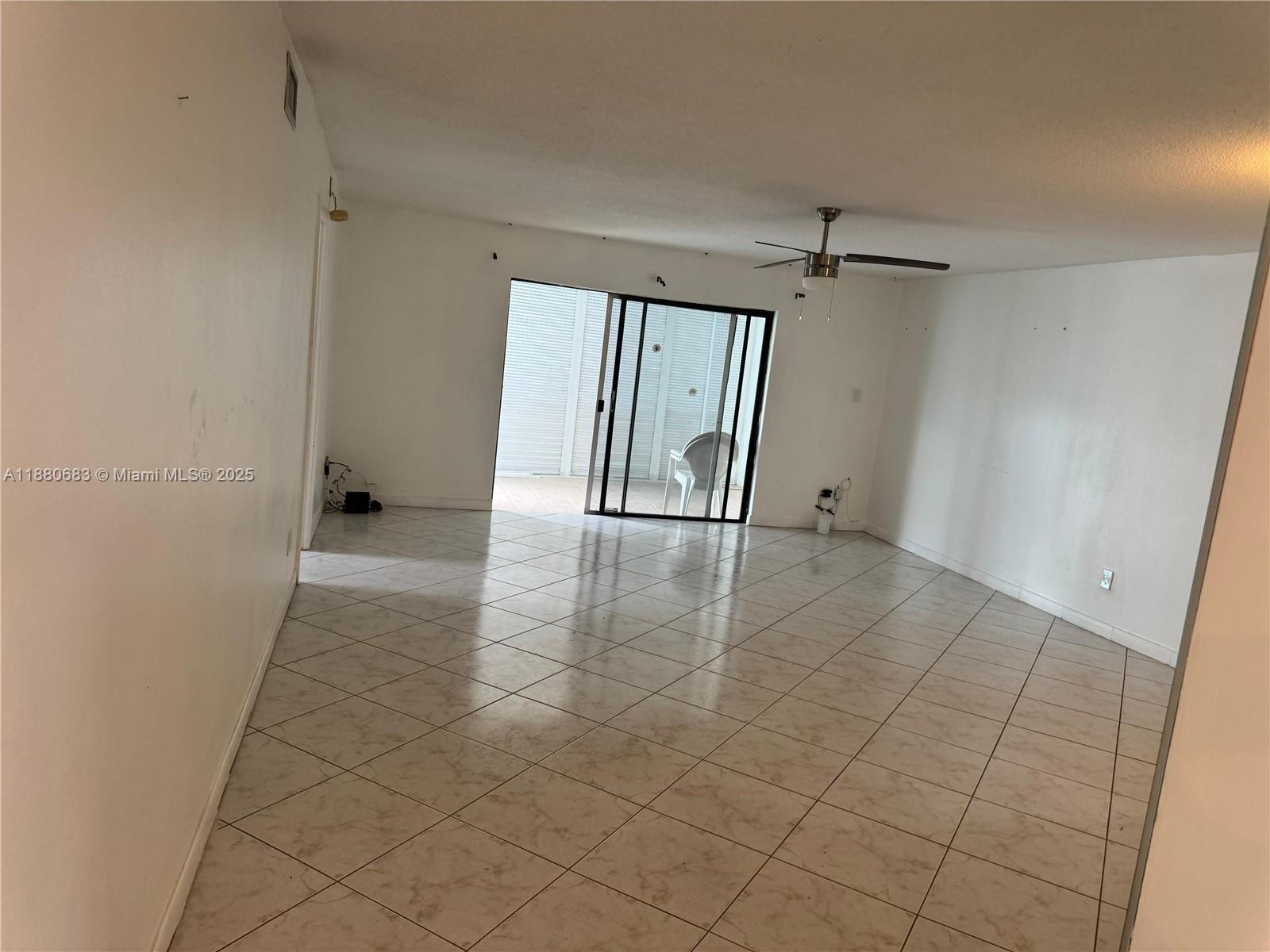 EMERALD CONDO - Residential Lease