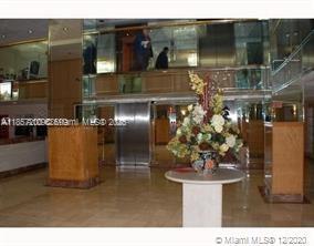 WINSTON TOWERS 600 CONDO - Residential