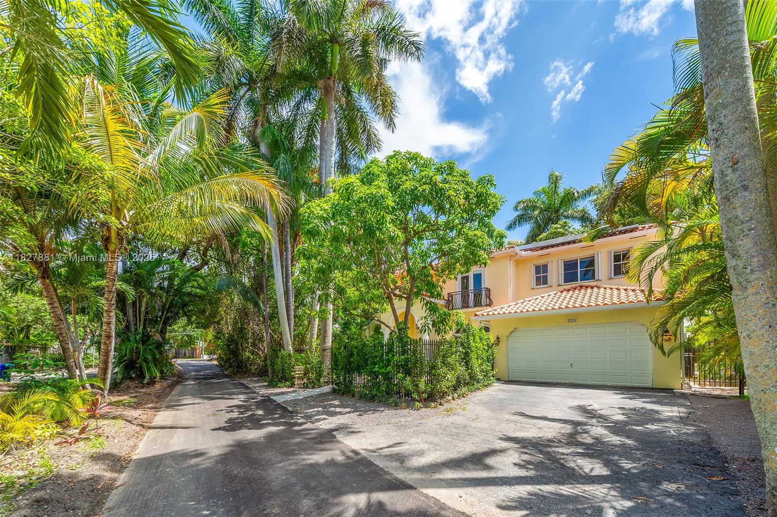 3211 Morris Ln
