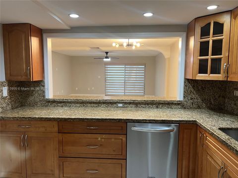 Photo of 10022 NW 41st St #36-4, Doral, FL 33178 (MLS # A11917605)