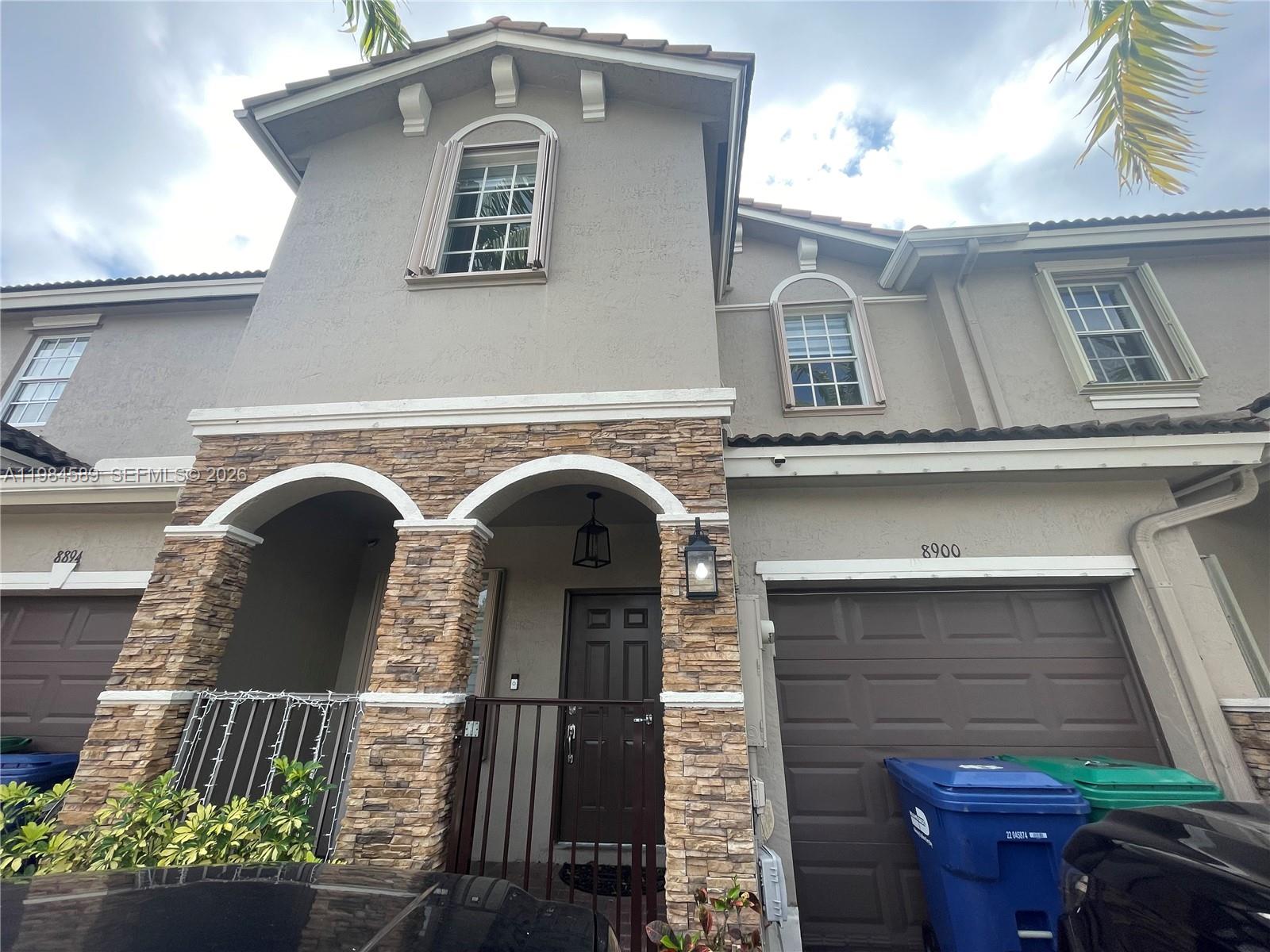 LAKES BY THE BAY GEE - Residential