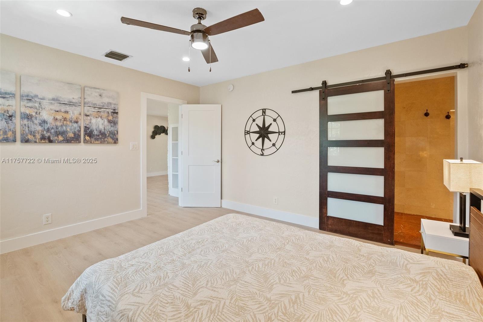 CORAL SHORES - Residential