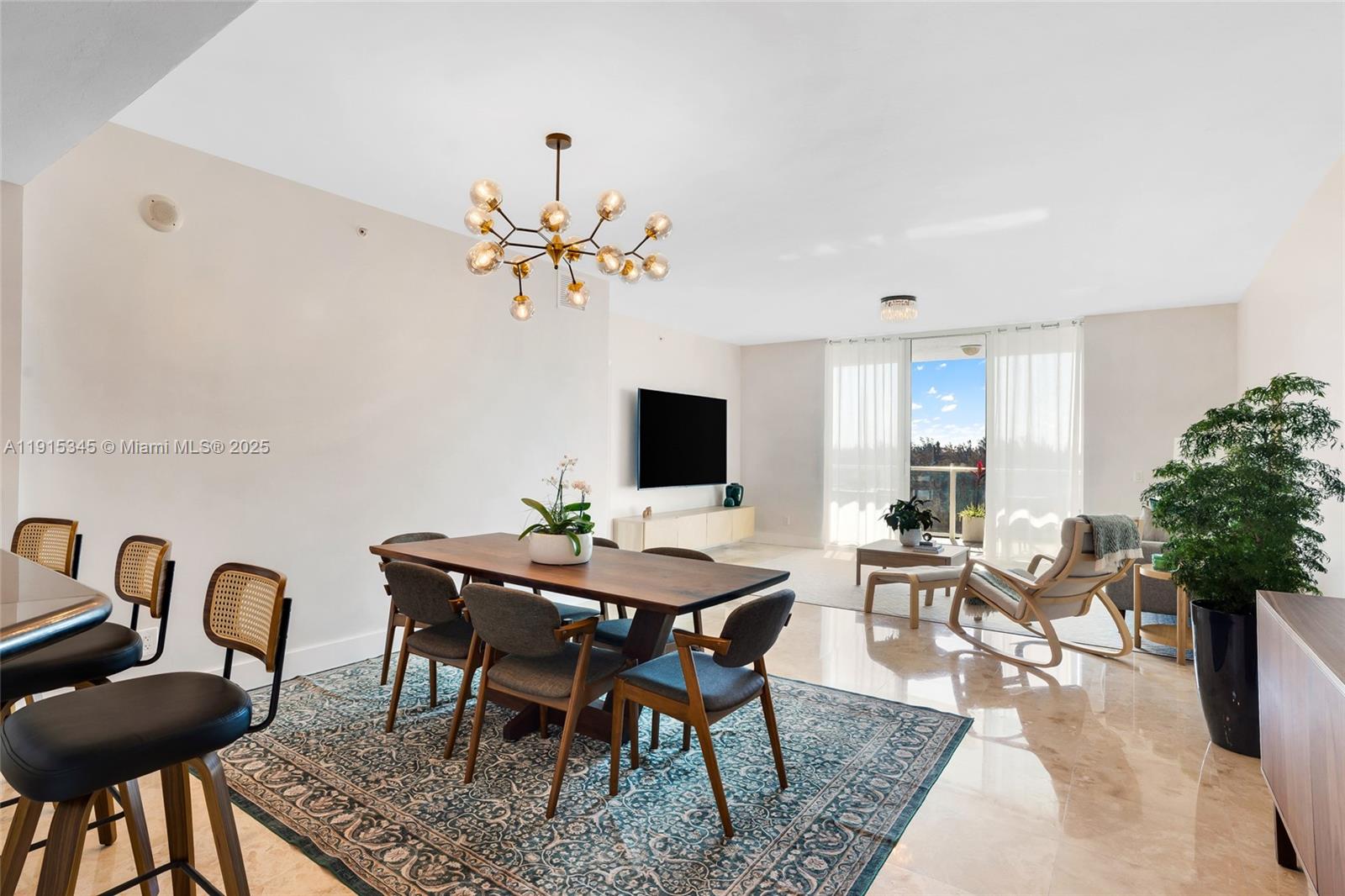 THE OAKS I CONDO - Residential