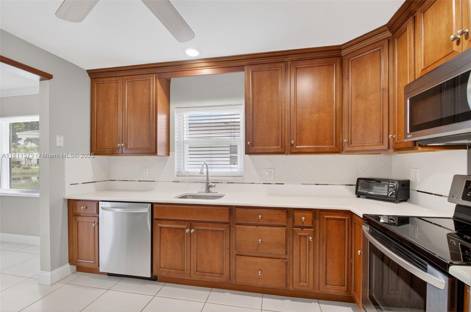 CYPRESS LAKES 8 - Residential