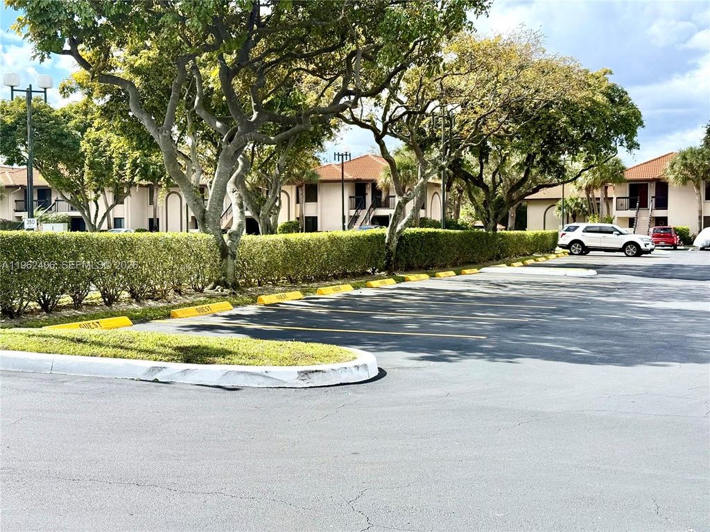 Photo of 351 Club Cir #102, Boca Raton, FL 33487 (MLS # A11962406)