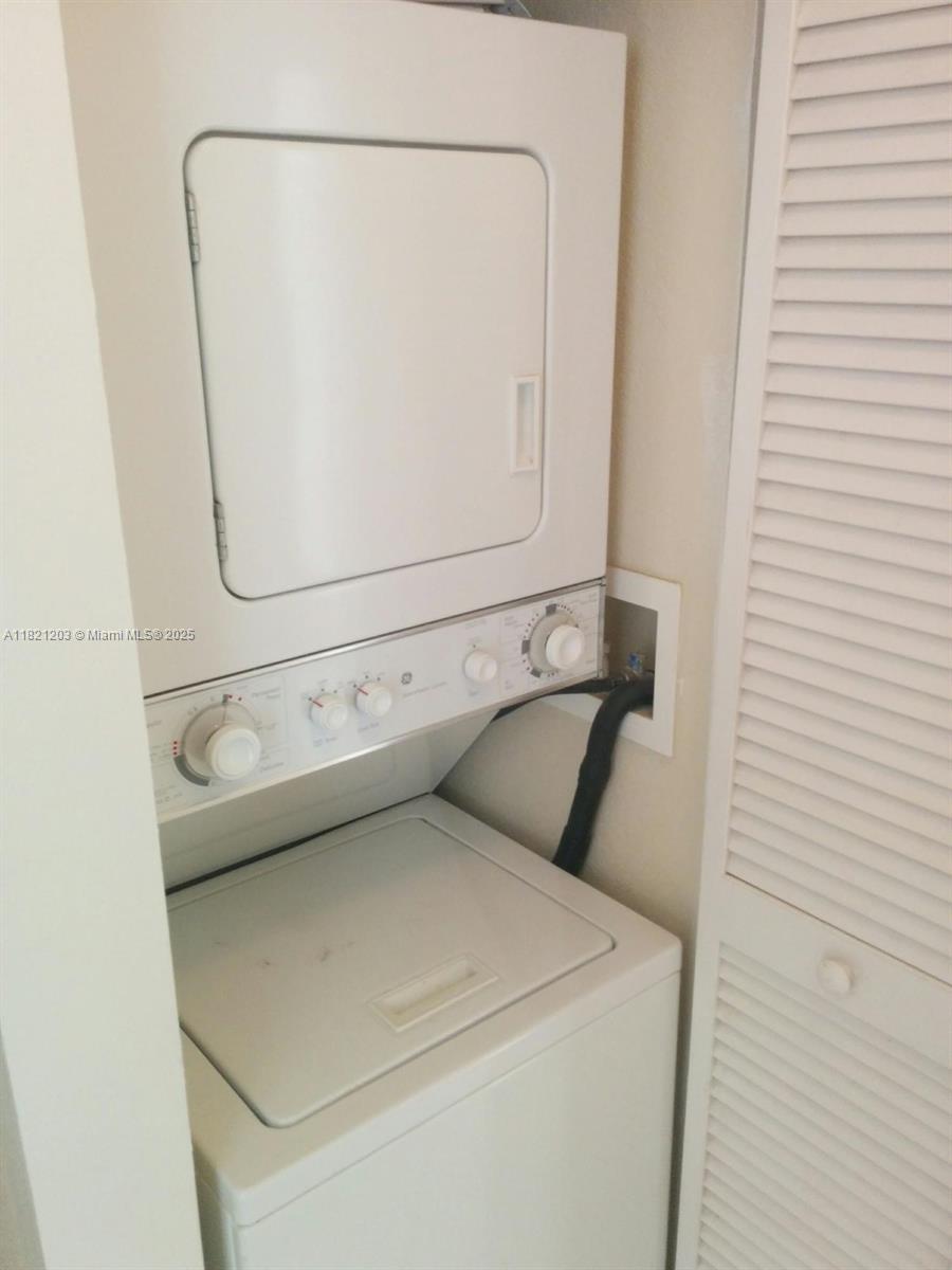 FLAGLER POINTE CONDO - Residential Lease