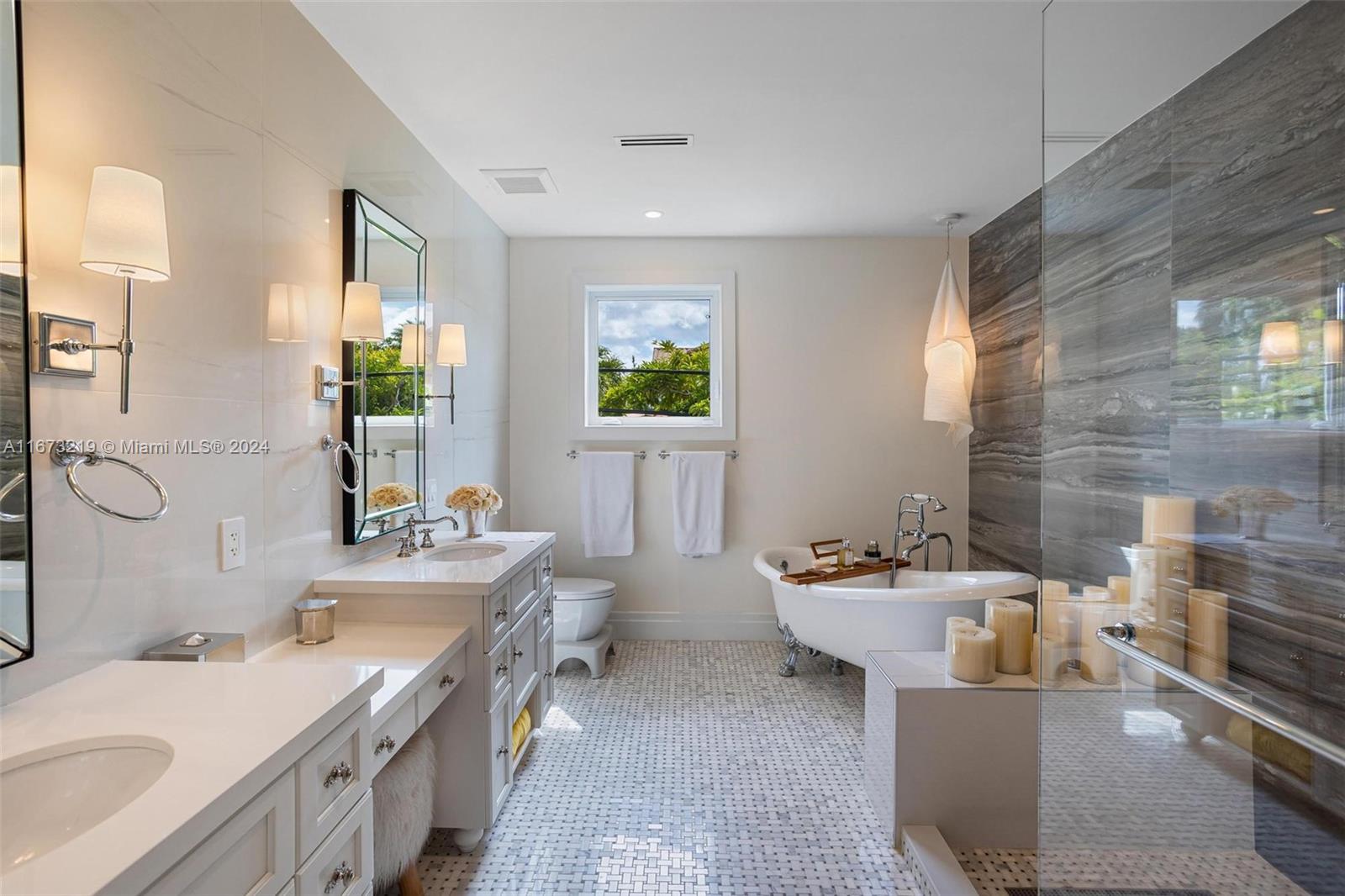 BISCAYNE KEY ESTATES - Residential