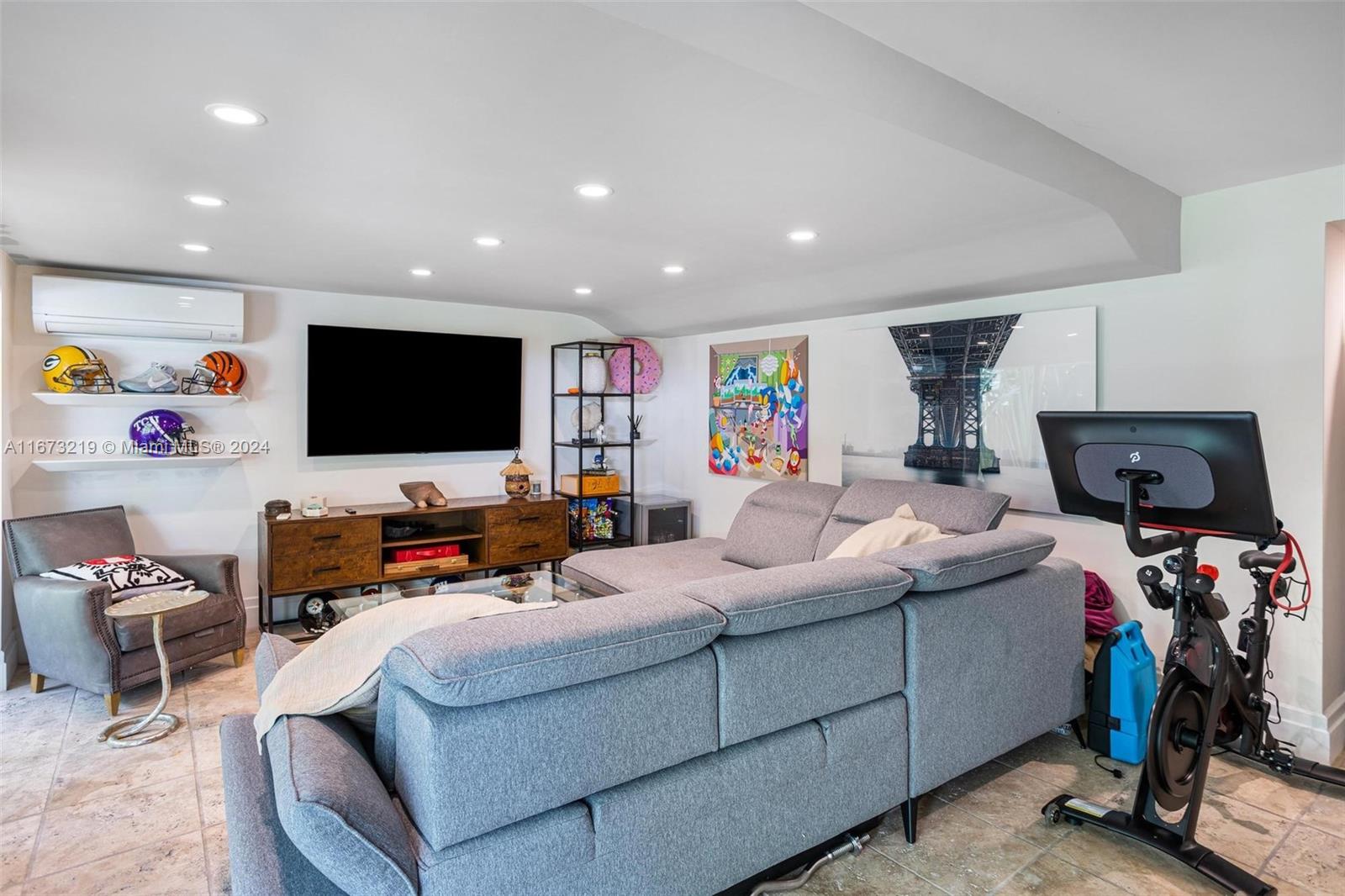 BISCAYNE KEY ESTATES - Residential