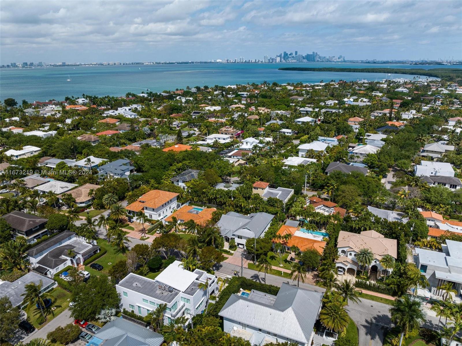 BISCAYNE KEY ESTATES - Residential