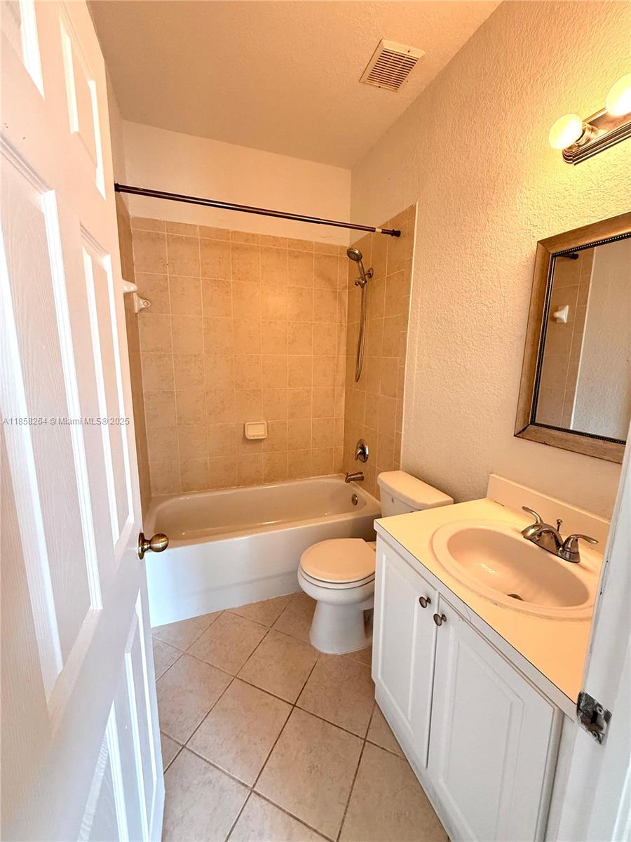 SILVER PALM EAST SECTION - Residential