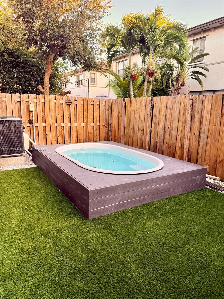 SILVER PALM EAST SECTION - Residential