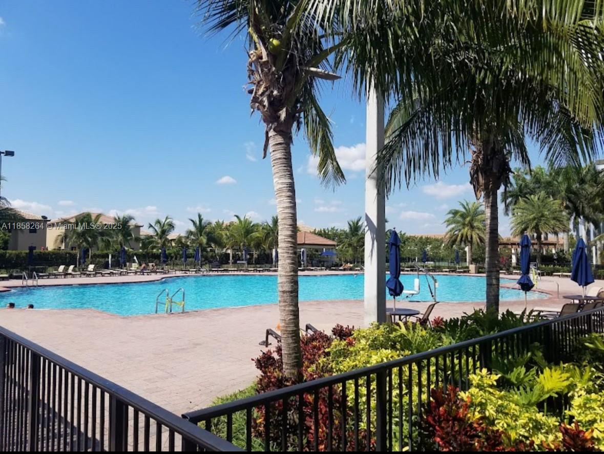 SILVER PALM EAST SECTION - Residential