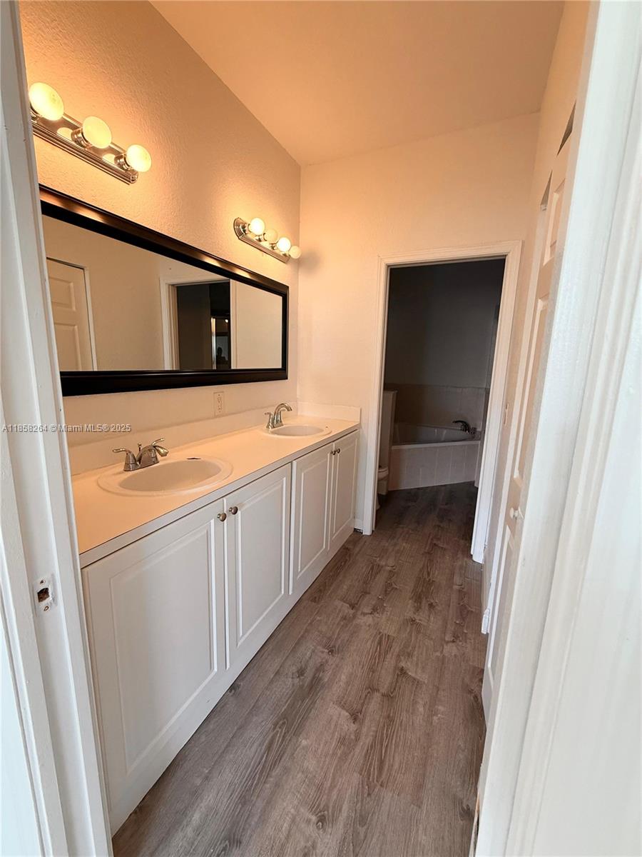 SILVER PALM EAST SECTION - Residential