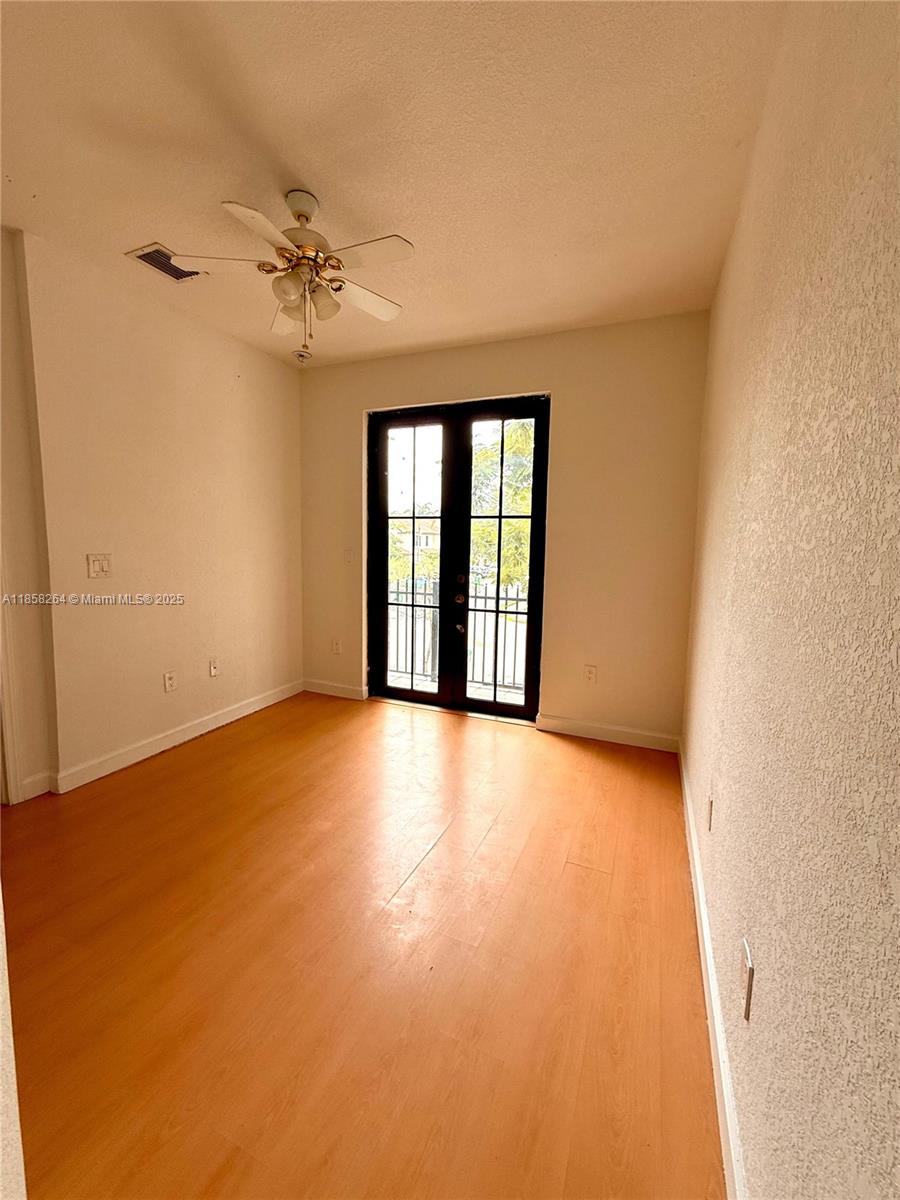 SILVER PALM EAST SECTION - Residential