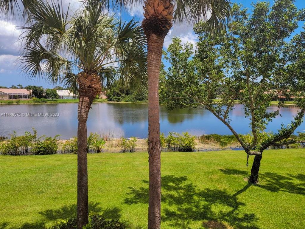 Photo of 7317 Smithbrooke Dr #7317, Lake Worth, FL 33467 (MLS # A11440575)